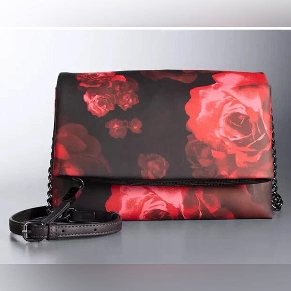 Simply Vera Vera Wang Red Rose Bloom Garrison Crossbody - like new tag fell off - Picture 6 of 11